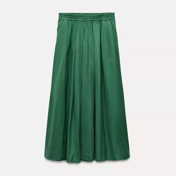 Zara Dresses & Skirts - Zara A-Line Skirt in Forest Green